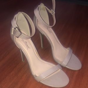 Nude heels!